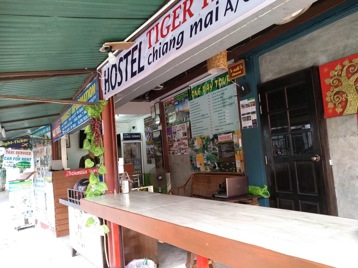 Tiger House Hostel (Adults Only) Chiang Mai Esterno foto
