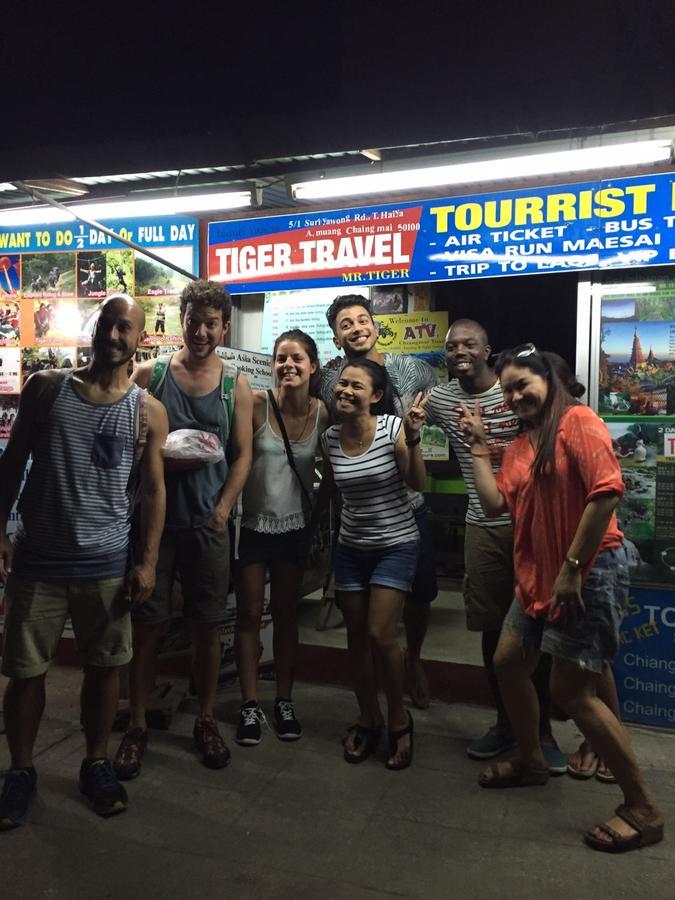 Tiger House Hostel (Adults Only) Chiang Mai Esterno foto