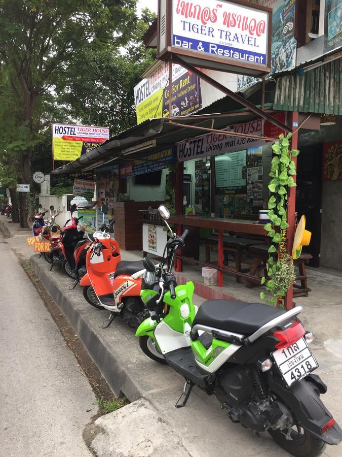 Tiger House Hostel (Adults Only) Chiang Mai Esterno foto