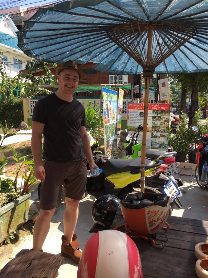 Tiger House Hostel (Adults Only) Chiang Mai Esterno foto
