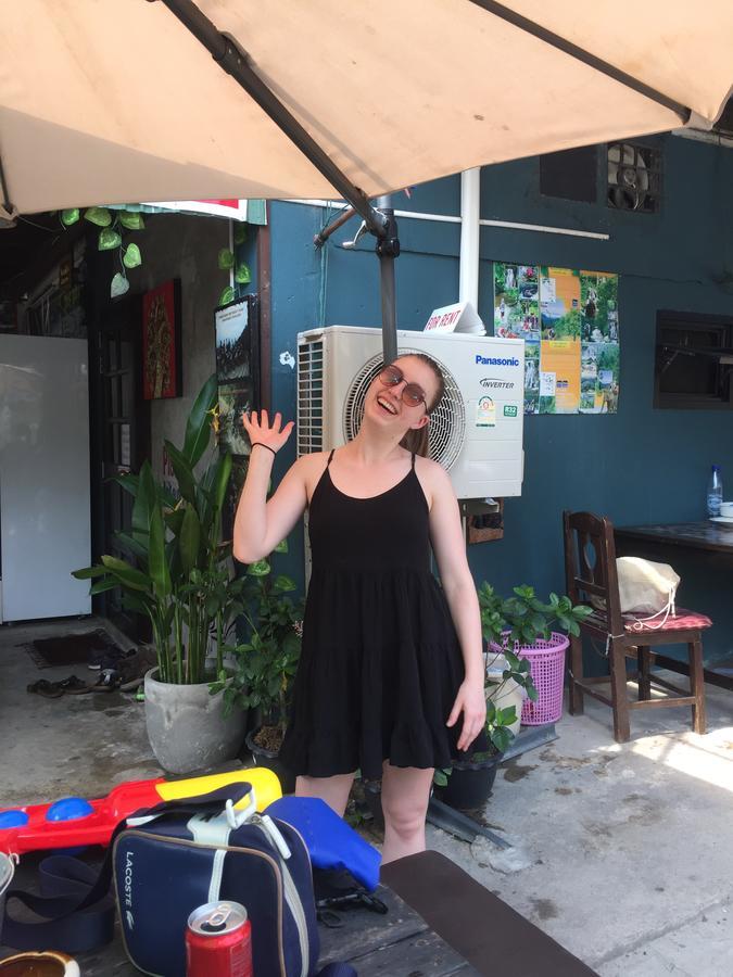 Tiger House Hostel (Adults Only) Chiang Mai Esterno foto