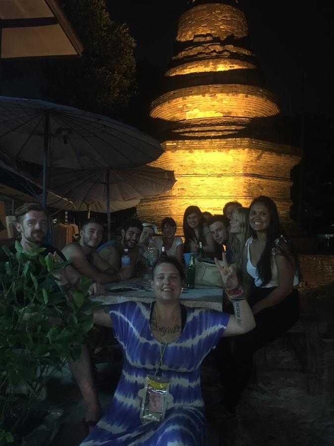 Tiger House Hostel (Adults Only) Chiang Mai Esterno foto