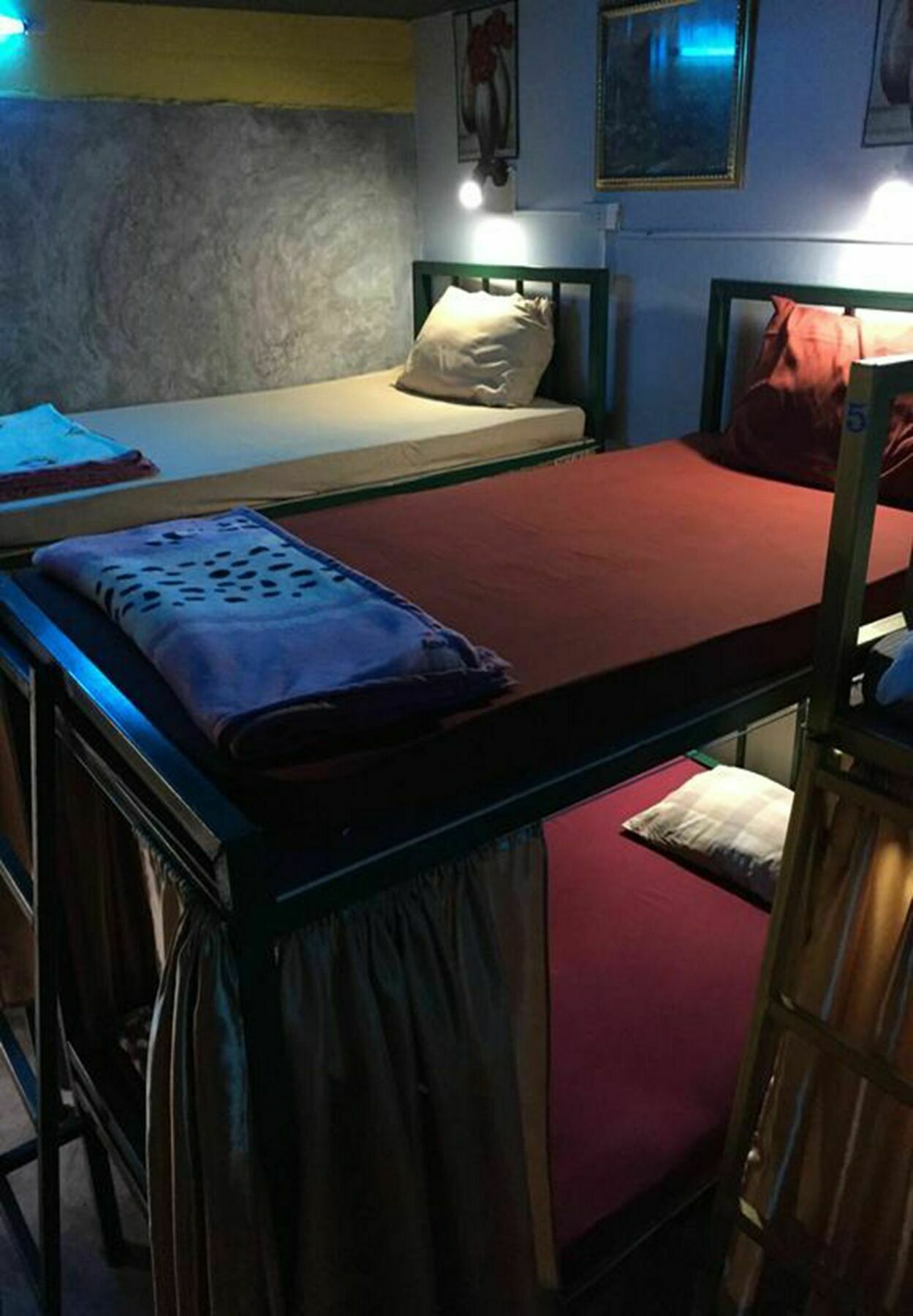 Tiger House Hostel (Adults Only) Chiang Mai Esterno foto