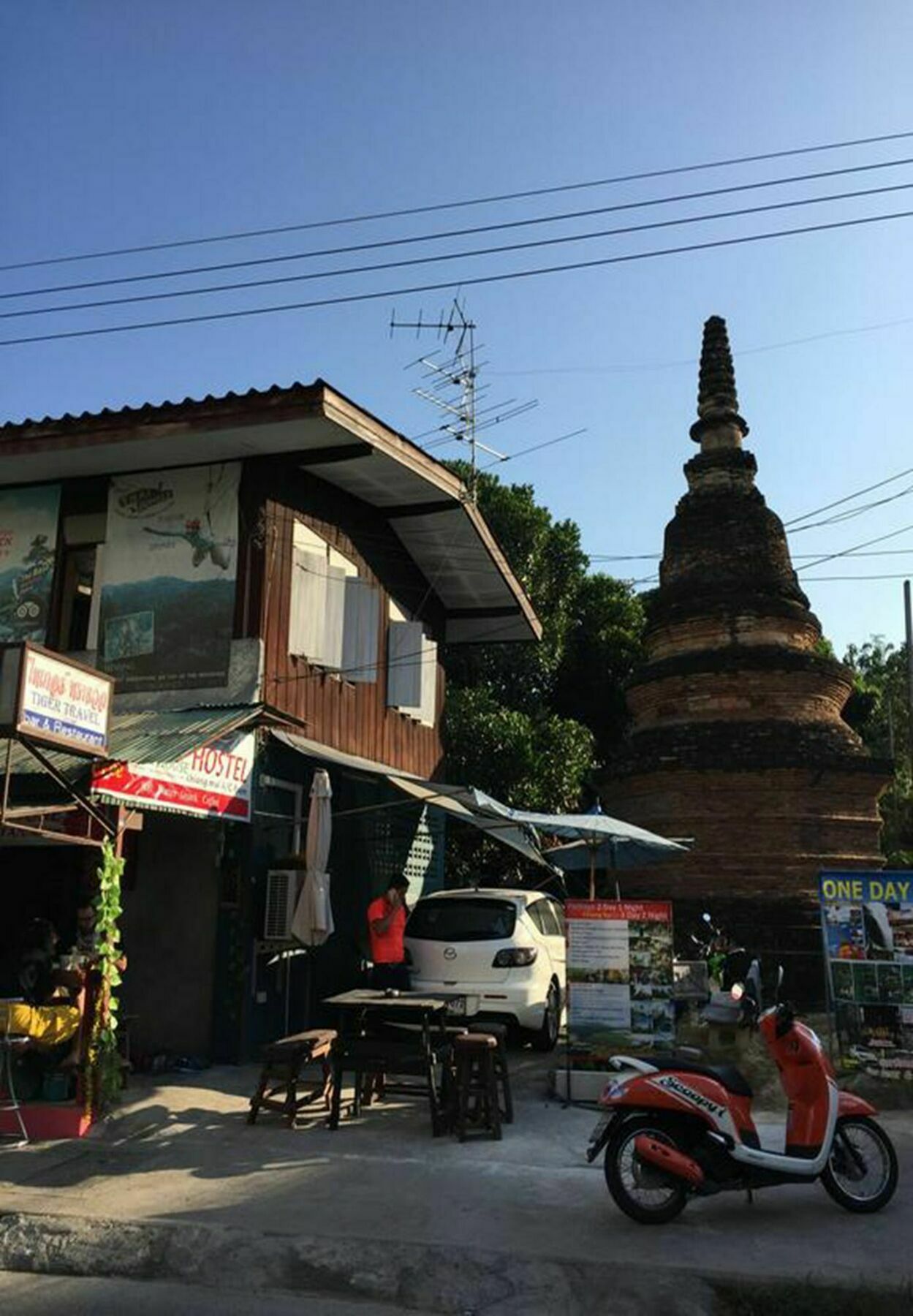 Tiger House Hostel (Adults Only) Chiang Mai Esterno foto